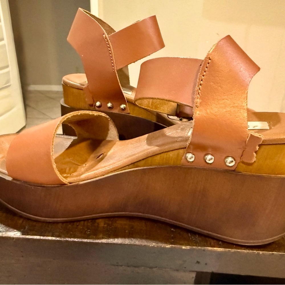 Steve Madden Tan Leather Wedge Sandals